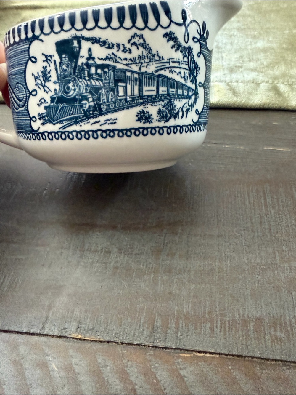 Vintage Currier &Ives Creamer Pitcher - Picture 4 of 8